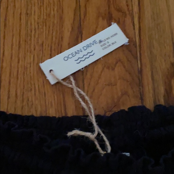 Shorts - Picture 2 of 2